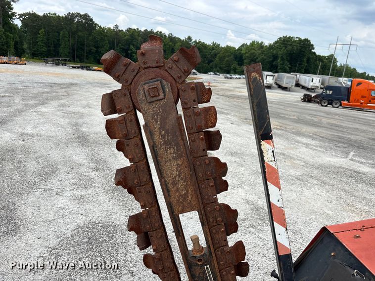 image for item YA3080 2015 Ditch Witch 410SX trencher