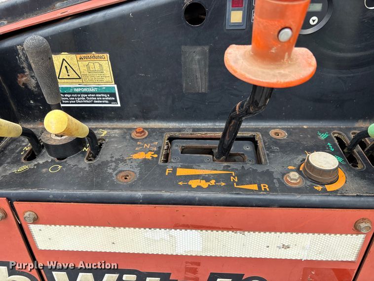 image for item YA3080 2015 Ditch Witch 410SX trencher