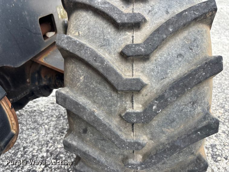 image for item YA3080 2015 Ditch Witch 410SX trencher