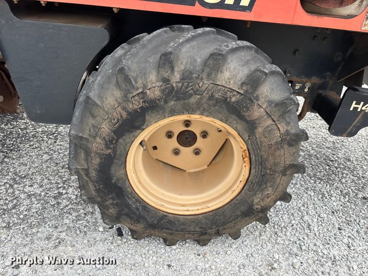 image for item YA3080 2015 Ditch Witch 410SX trencher