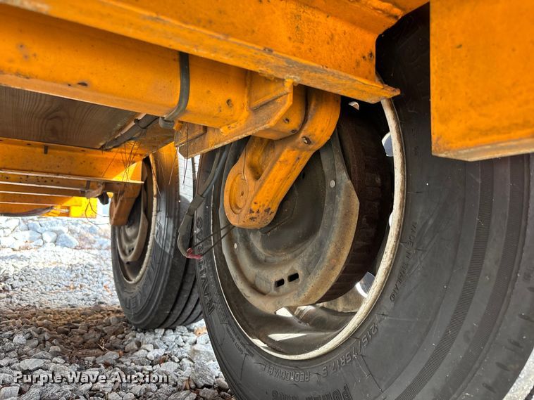 image for item YA3085 2020 Lucon 5T142BW-HDP equipment trailer