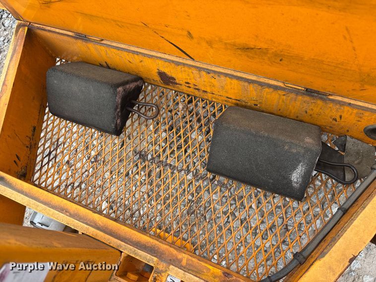image for item YA3089 2020 Lucon 5T142BW-HDP equipment trailer