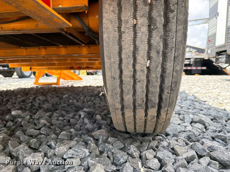image for item YA3105 2020 Lucon 5T142BW-HDP equipment trailer