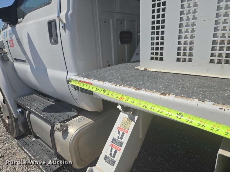 image for item YA3192 2017 Ford F750 Super Duty forestry bucket truck