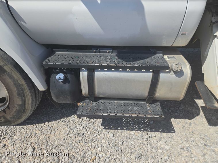 image for item YA3192 2017 Ford F750 Super Duty forestry bucket truck
