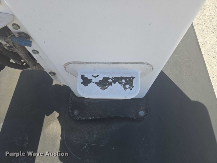 image for item YA3192 2017 Ford F750 Super Duty forestry bucket truck