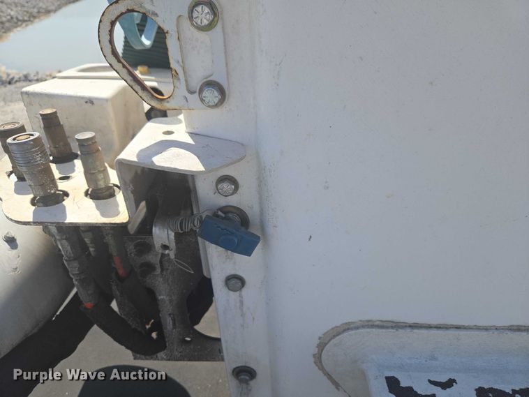 image for item YA3192 2017 Ford F750 Super Duty forestry bucket truck