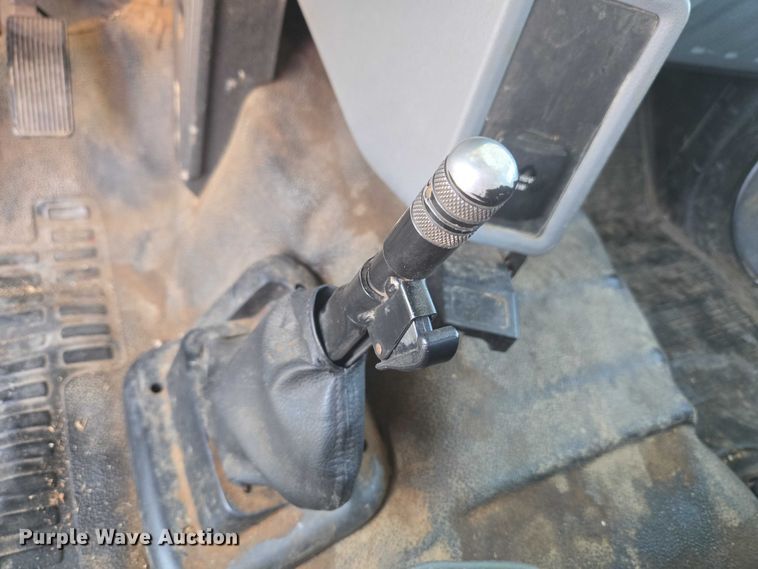 image for item YA3192 2017 Ford F750 Super Duty forestry bucket truck