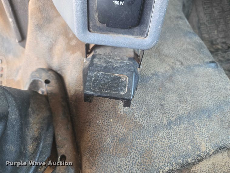 image for item YA3192 2017 Ford F750 Super Duty forestry bucket truck