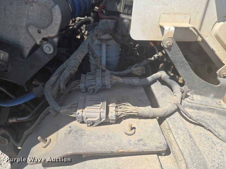 image for item YA3192 2017 Ford F750 Super Duty forestry bucket truck