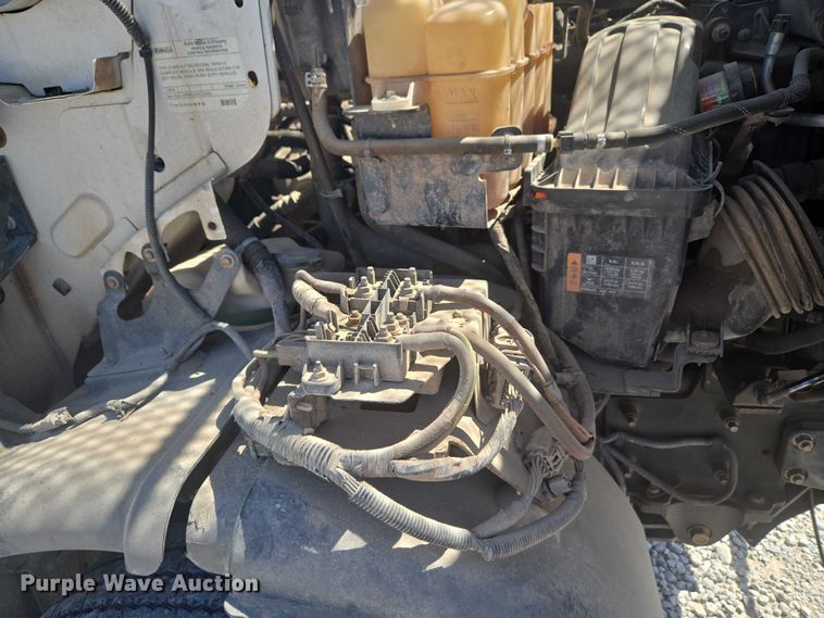 image for item YA3192 2017 Ford F750 Super Duty forestry bucket truck