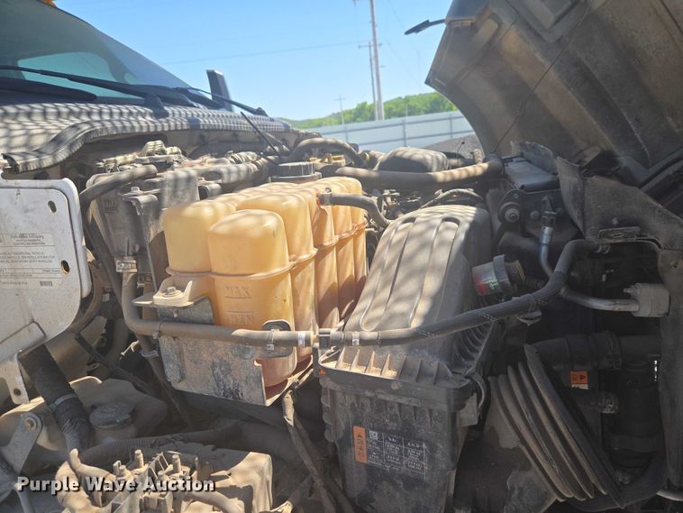 image for item YA3192 2017 Ford F750 Super Duty forestry bucket truck