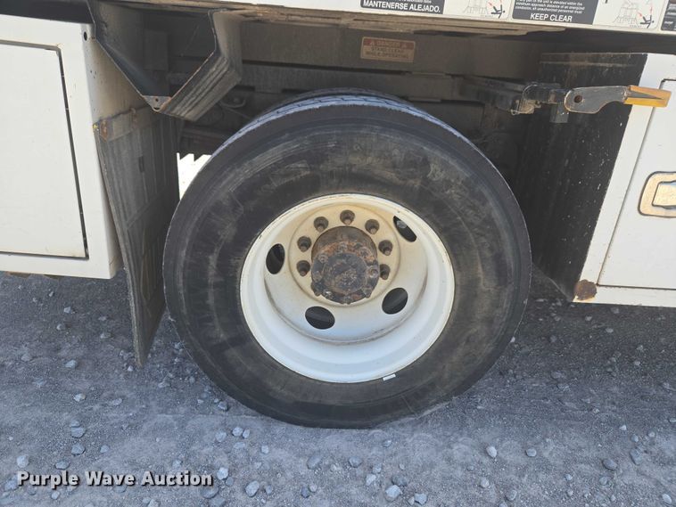 image for item YA3192 2017 Ford F750 Super Duty forestry bucket truck