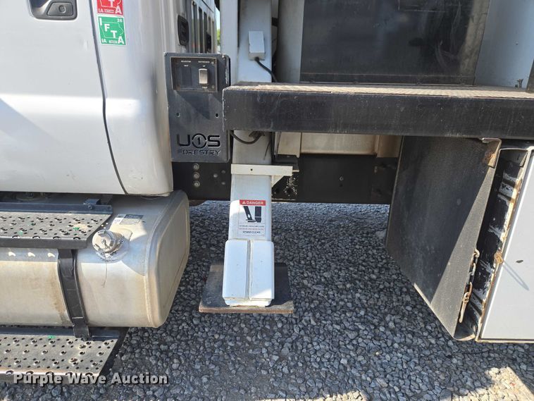 image for item YA3193 2017 Ford F750 forestry bucket truck