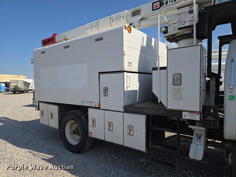 image for item YA3193 2017 Ford F750 forestry bucket truck