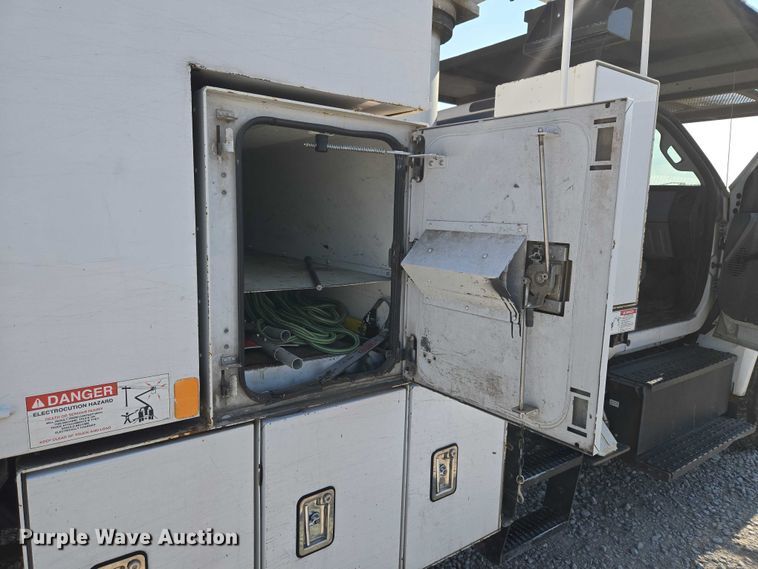 image for item YA3193 2017 Ford F750 forestry bucket truck