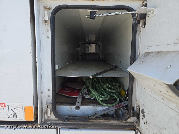 image for item YA3193 2017 Ford F750 forestry bucket truck