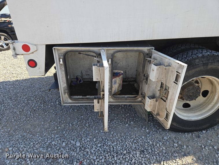 image for item YA3193 2017 Ford F750 forestry bucket truck