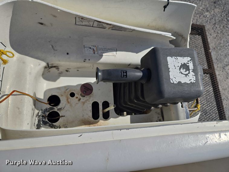image for item YA3193 2017 Ford F750 forestry bucket truck