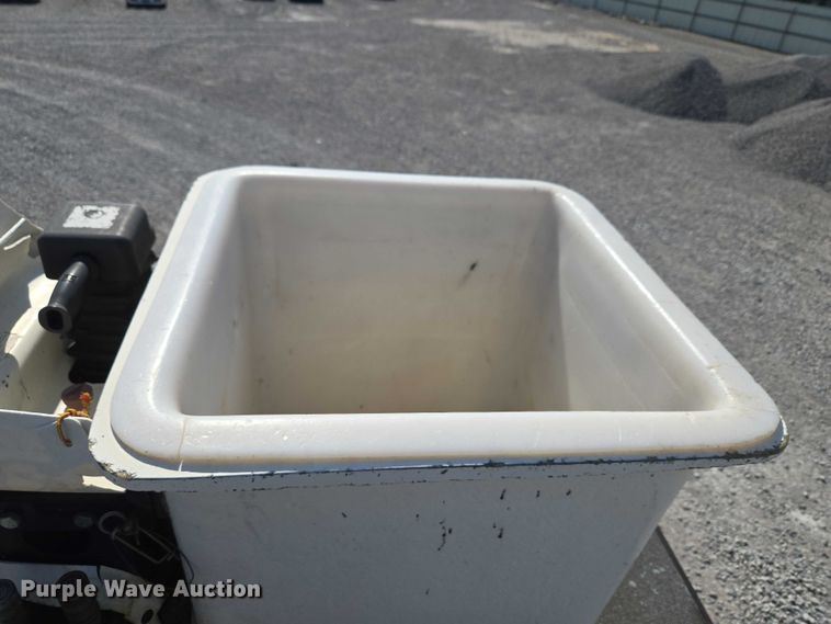 image for item YA3193 2017 Ford F750 forestry bucket truck