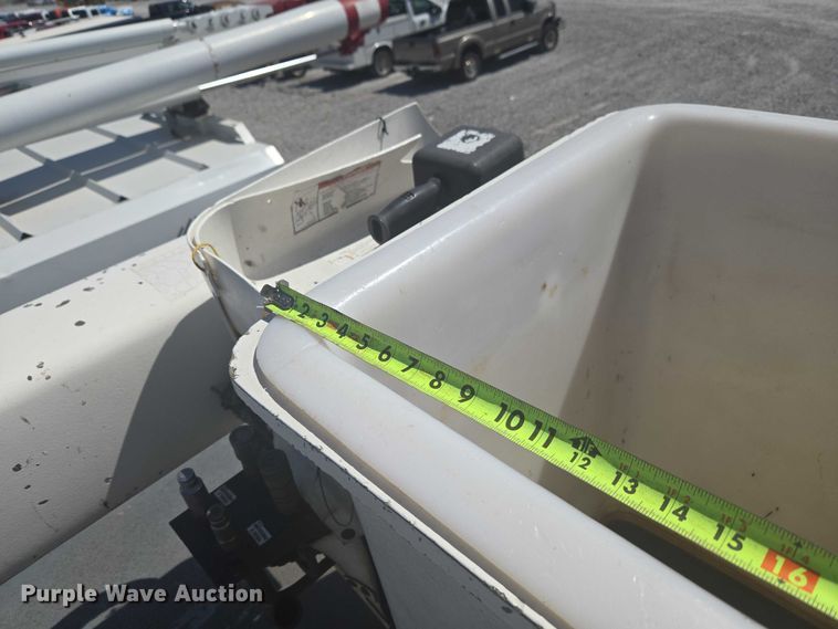 image for item YA3193 2017 Ford F750 forestry bucket truck