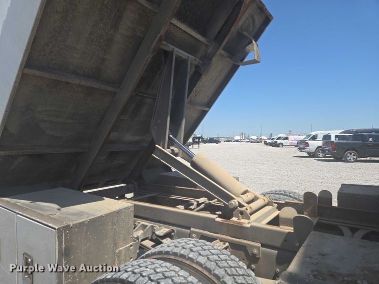 image for item YA3193 2017 Ford F750 forestry bucket truck