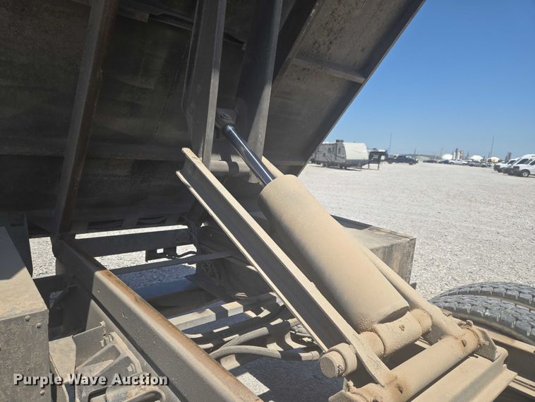 image for item YA3193 2017 Ford F750 forestry bucket truck