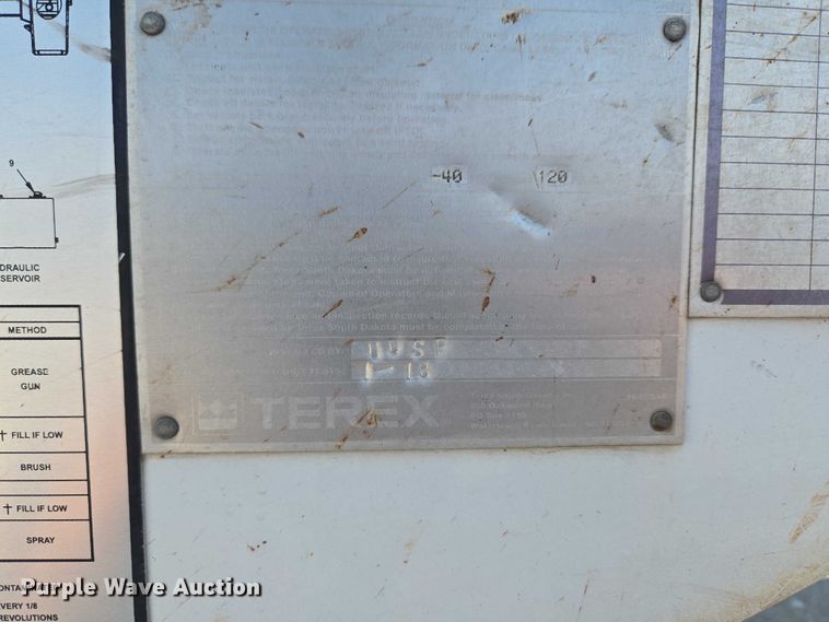 image for item YA3193 2017 Ford F750 forestry bucket truck