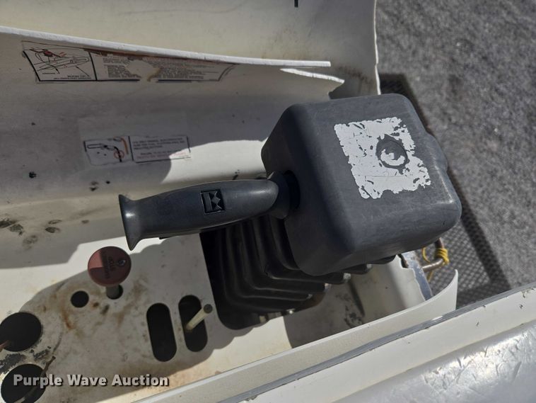 image for item YA3193 2017 Ford F750 forestry bucket truck
