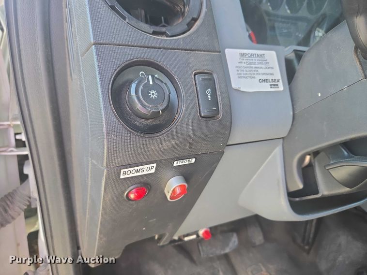 image for item YA3193 2017 Ford F750 forestry bucket truck