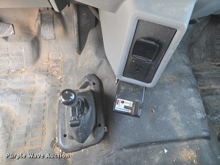 image for item YA3193 2017 Ford F750 forestry bucket truck