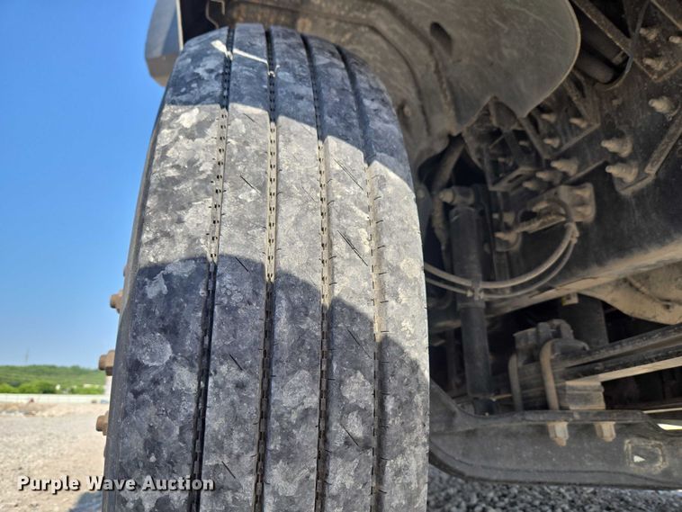image for item YA3193 2017 Ford F750 forestry bucket truck