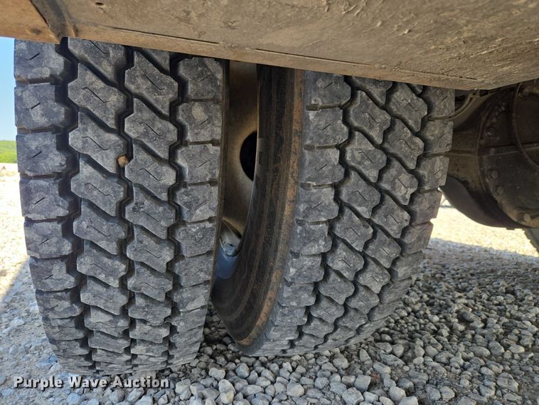 image for item YA3193 2017 Ford F750 forestry bucket truck