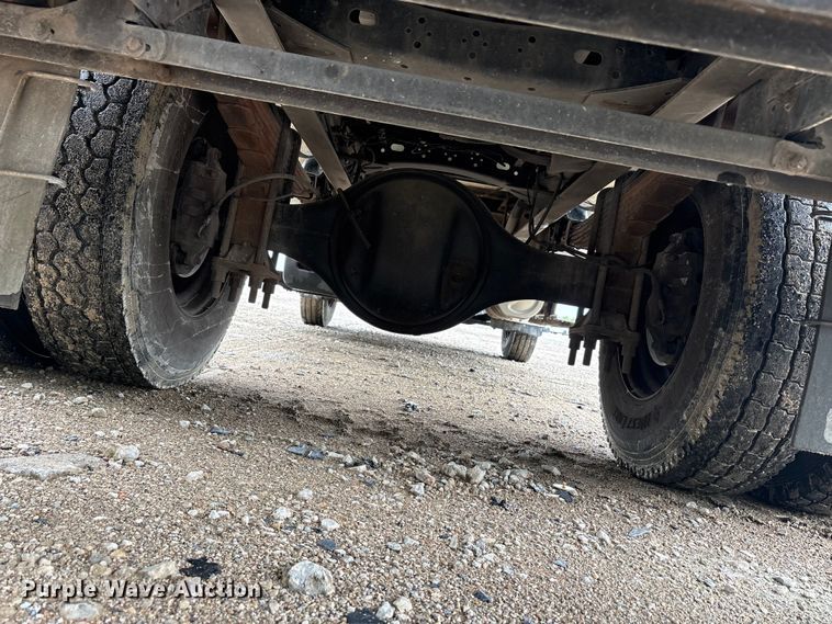 image for item YA3239 2018 Freightliner Business Class M2 forestry bucket truck