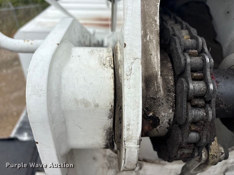 image for item YA3239 2018 Freightliner Business Class M2 forestry bucket truck