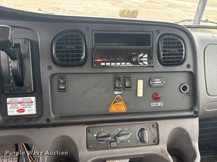 image for item YA3239 2018 Freightliner Business Class M2 forestry bucket truck