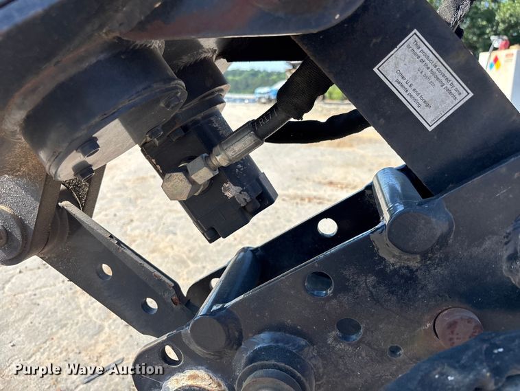 image for item YA3262 2014 Ditch Witch R300 cable plow