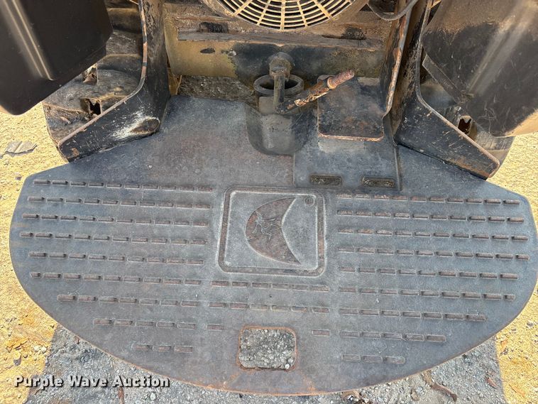 image for item YA3262 2014 Ditch Witch R300 cable plow