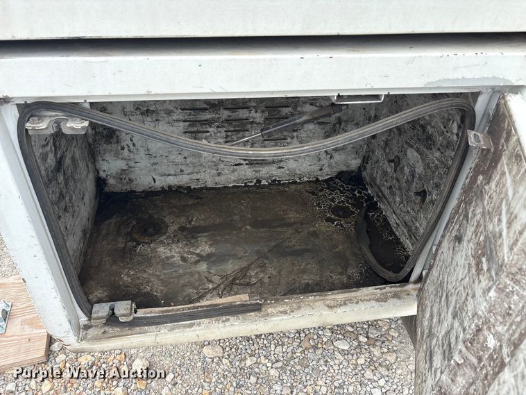 image for item YA3304 2015 Ford F750 Super Duty forestry bucket truck