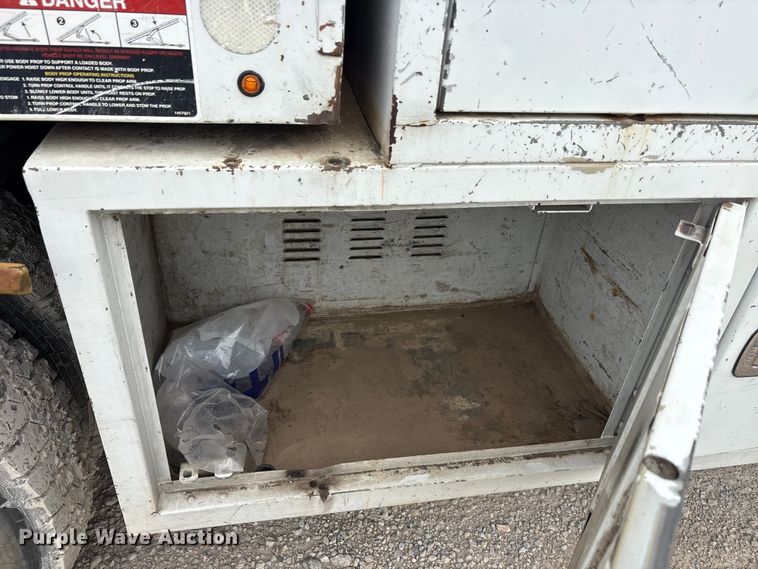 image for item YA3304 2015 Ford F750 Super Duty forestry bucket truck