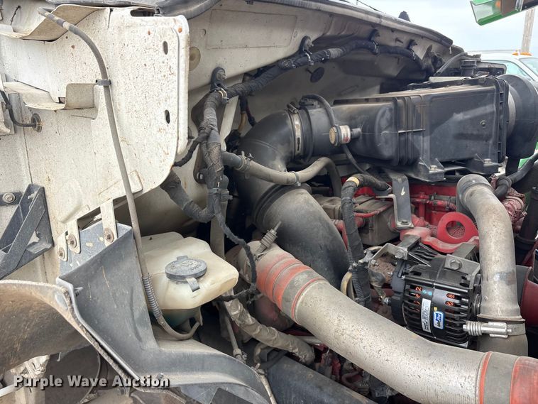 image for item YA3304 2015 Ford F750 Super Duty forestry bucket truck