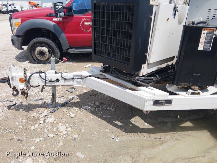 image for item YA3306 2019 Altec DC1316 wood chipper
