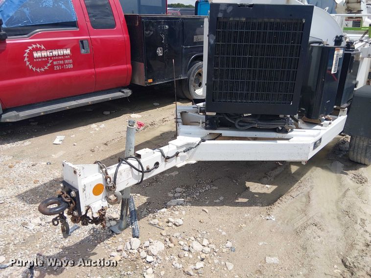 image for item YA3306 2019 Altec DC1316 wood chipper