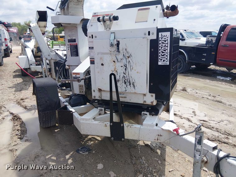 image for item YA3306 2019 Altec DC1316 wood chipper