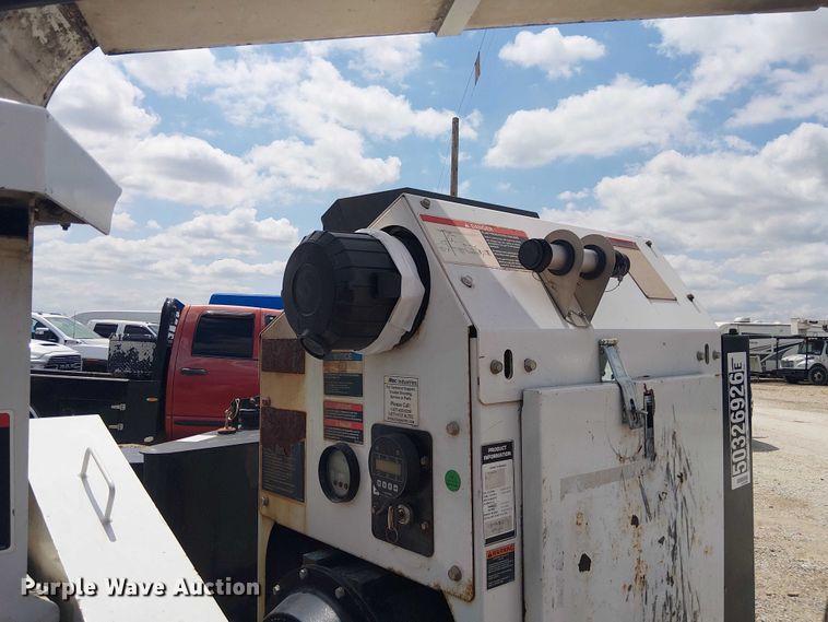 image for item YA3306 2019 Altec DC1316 wood chipper