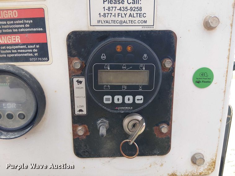 image for item YA3306 2019 Altec DC1316 wood chipper