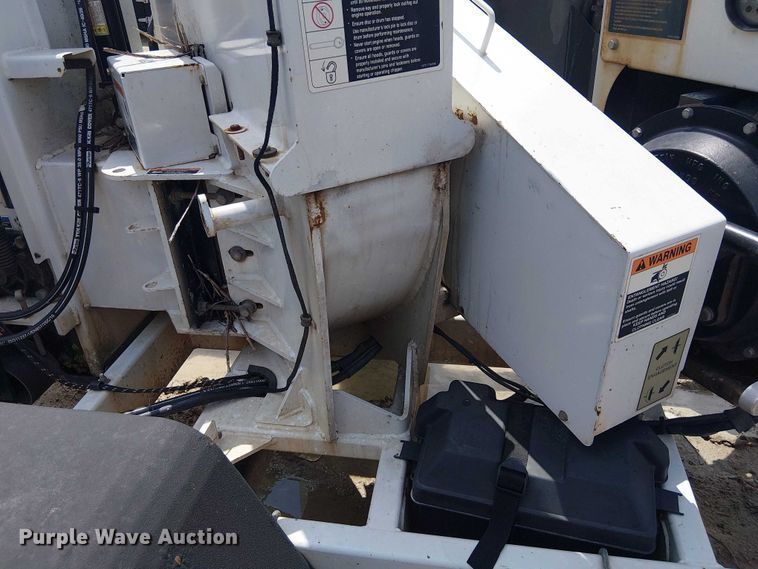 image for item YA3306 2019 Altec DC1316 wood chipper