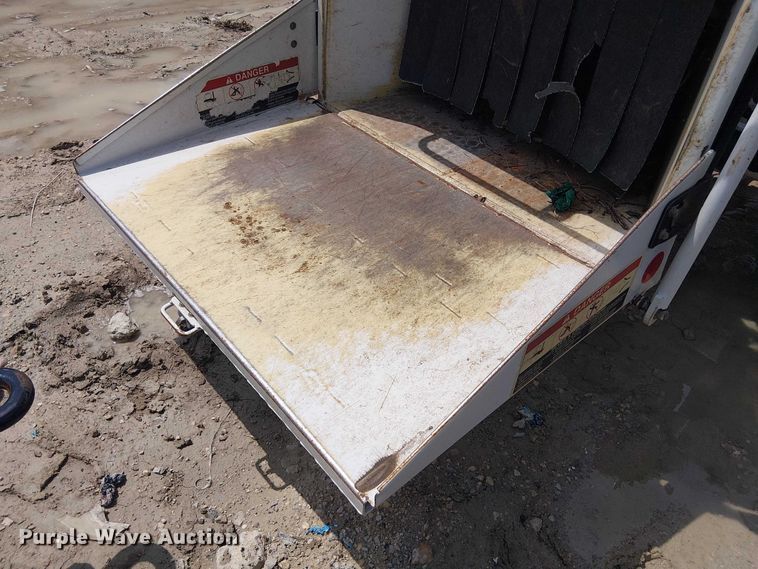 image for item YA3306 2019 Altec DC1316 wood chipper