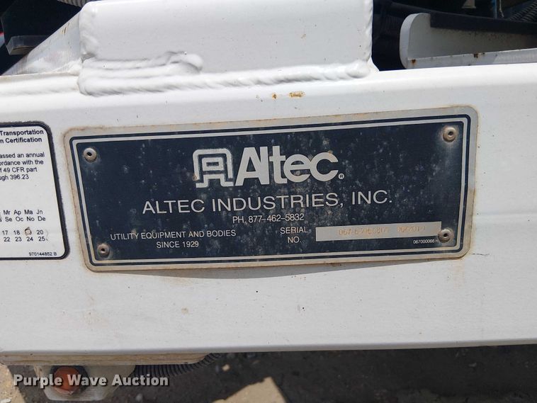 image for item YA3306 2019 Altec DC1316 wood chipper