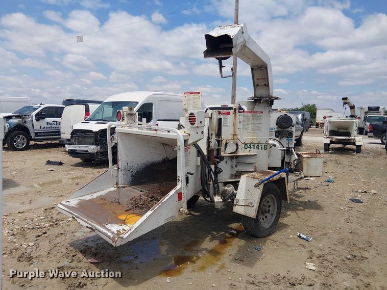 image for item YA3307 Bandit 200 UC wood chipper